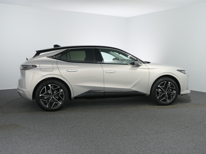 DS Automobiles N°4 Étoile, No4 (2025) | 10" capacitive touchscreen (p — photo 14