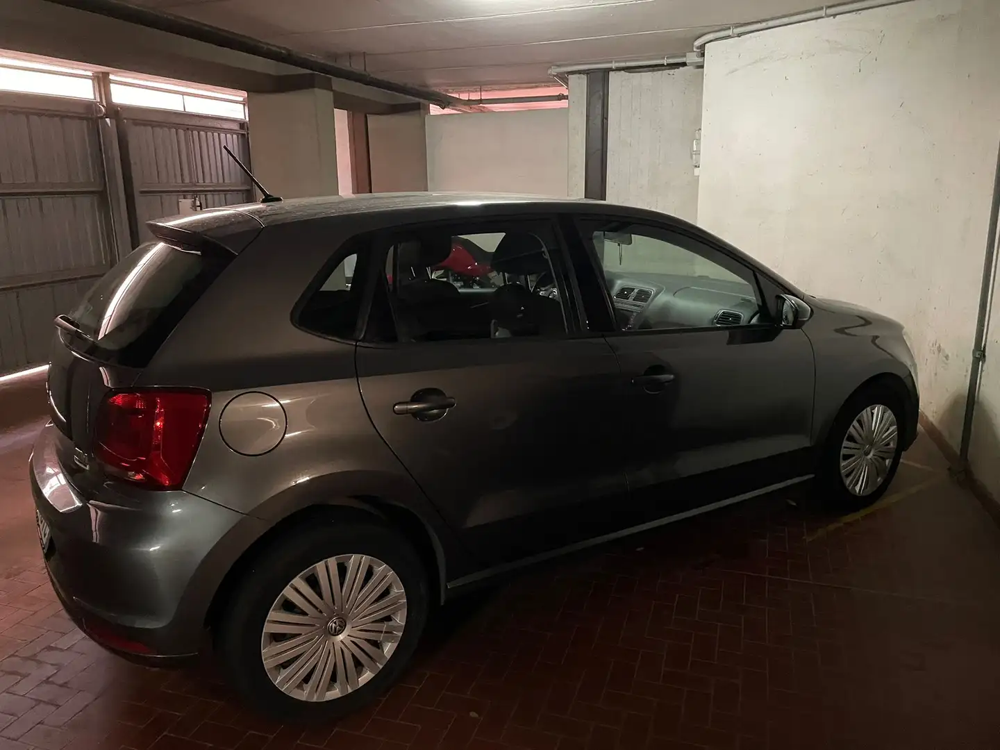 Volkswagen Polo Polo V 2014 5p 1.4 tdi bm Comfortline 75cv Grigio - 1