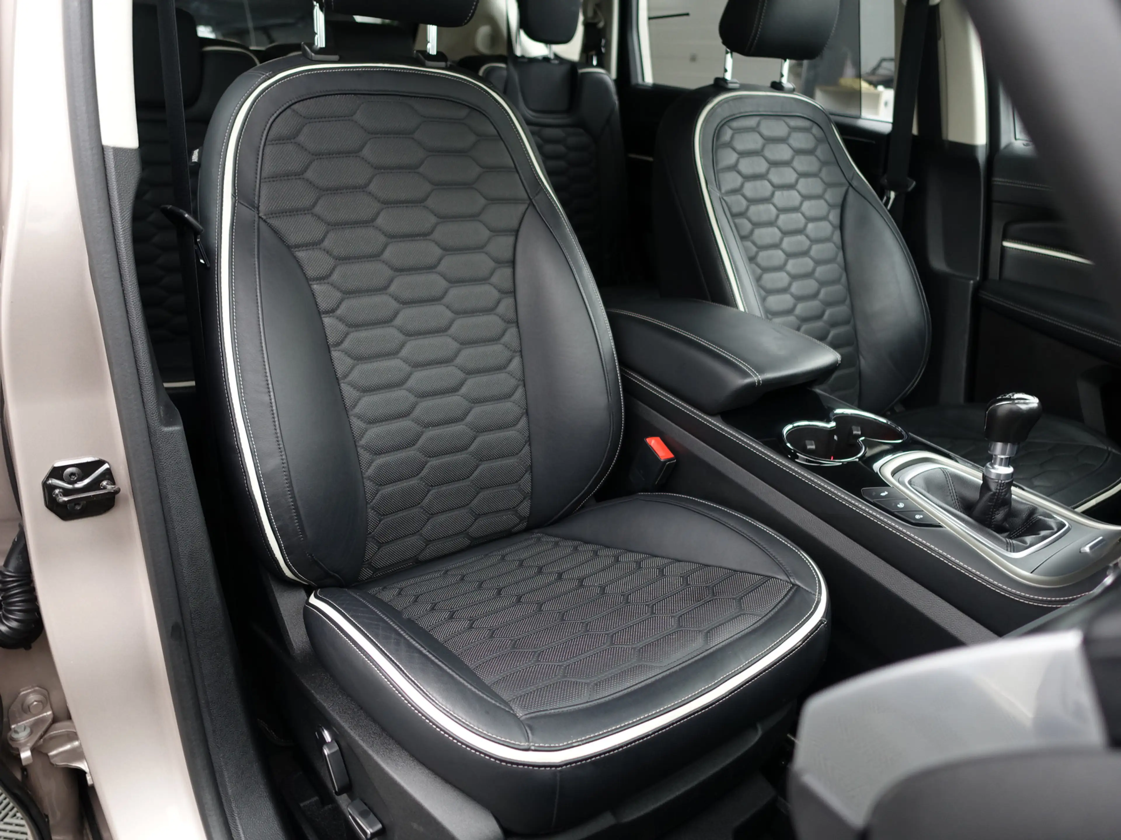 Ford S-Max 1.5 Vignale- Design Leder, Memory Seats, Sfeerverl — photo 3