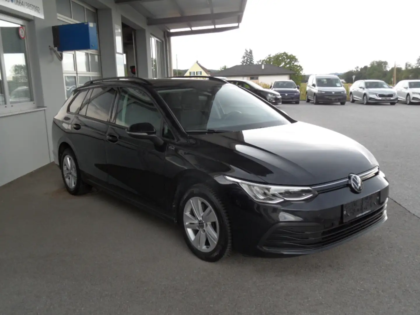Volkswagen Golf Variant Life 2,0 TDI LED, Navi, ACC Schwarz - 2