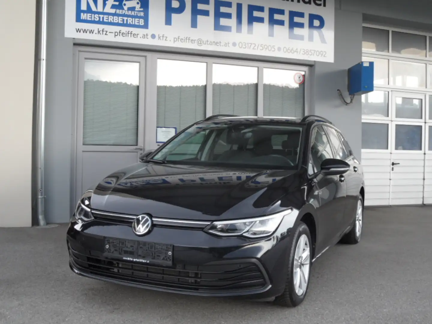 Volkswagen Golf Variant Life 2,0 TDI LED, Navi, ACC Schwarz - 1