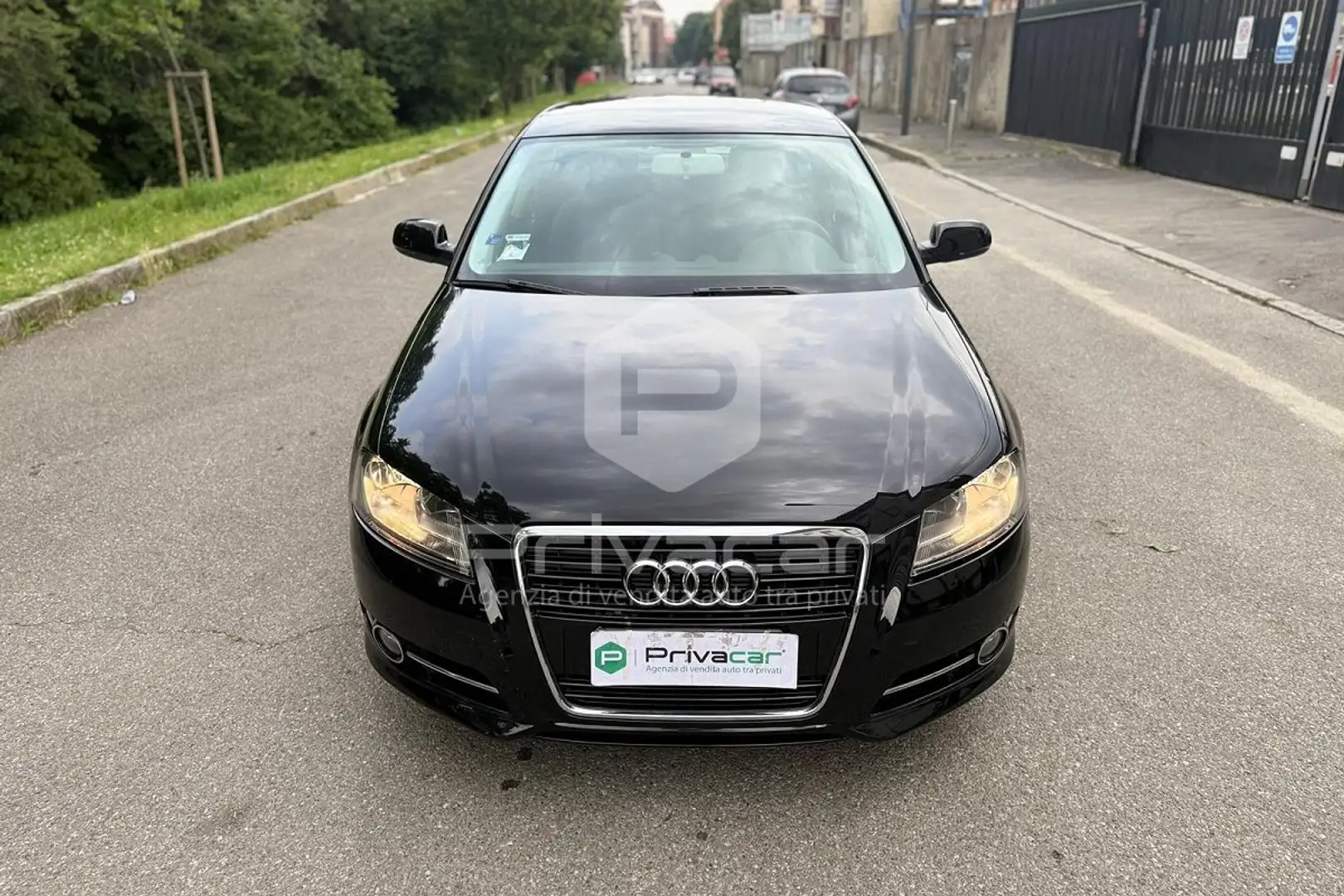 Audi A3 A3 SPB 1.6 TDI CR F.AP. Young Edition Nero - 2