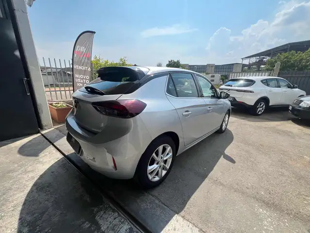 Opel Corsa view 4