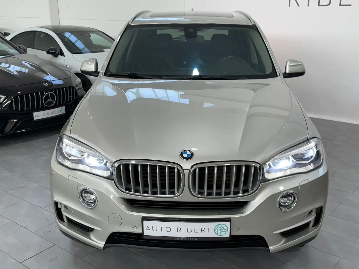 BMW X5 xDrive 40 d *Schiebedach*Standheizung*Navi* Silber - 2