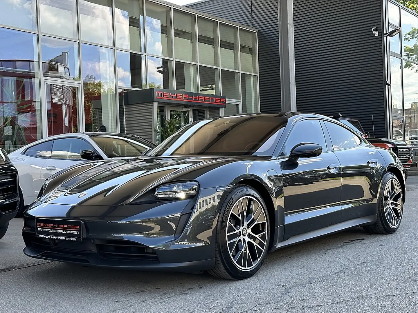 Porsche Taycan Performance Plus / 40% NACHLASS / PANO / LUFT /... Grau - 2