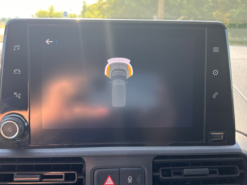 Peugeot Partner Premium L1 *AHK*Klima*PDC*Navi* — photo 14