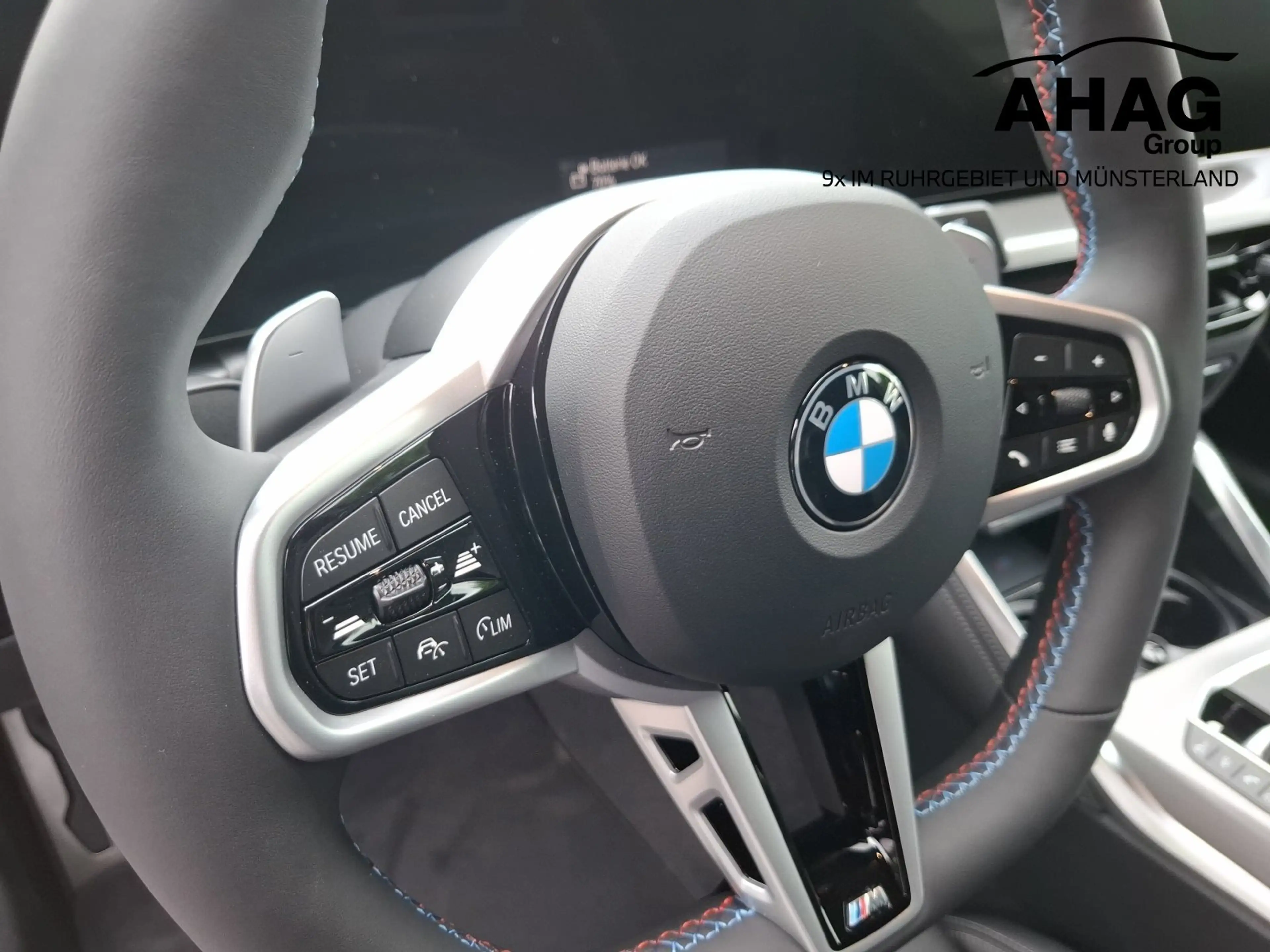 BMW 240 M240i xDrive Coupé — photo 11