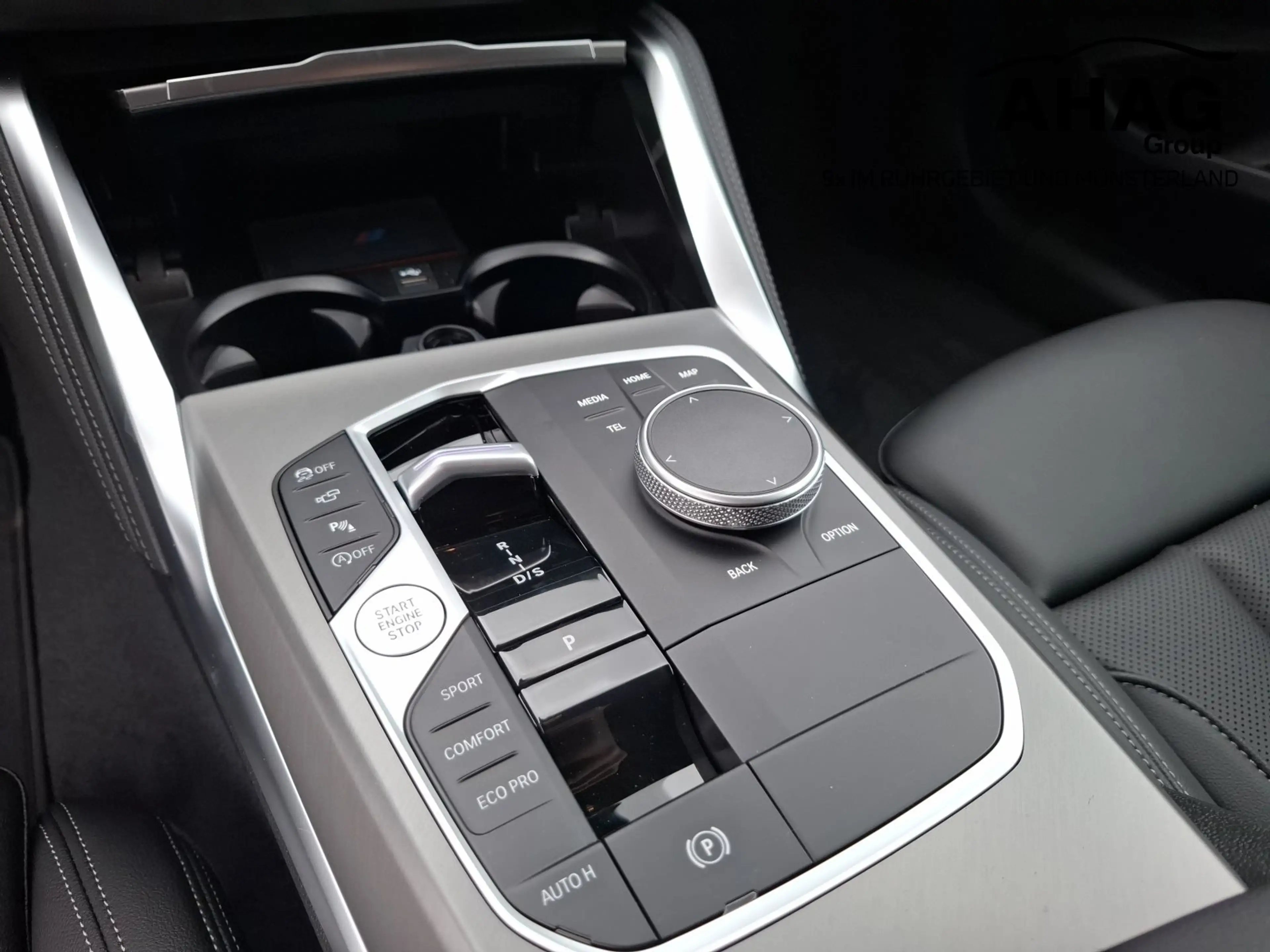 BMW 240 M240i xDrive Coupé — photo 10