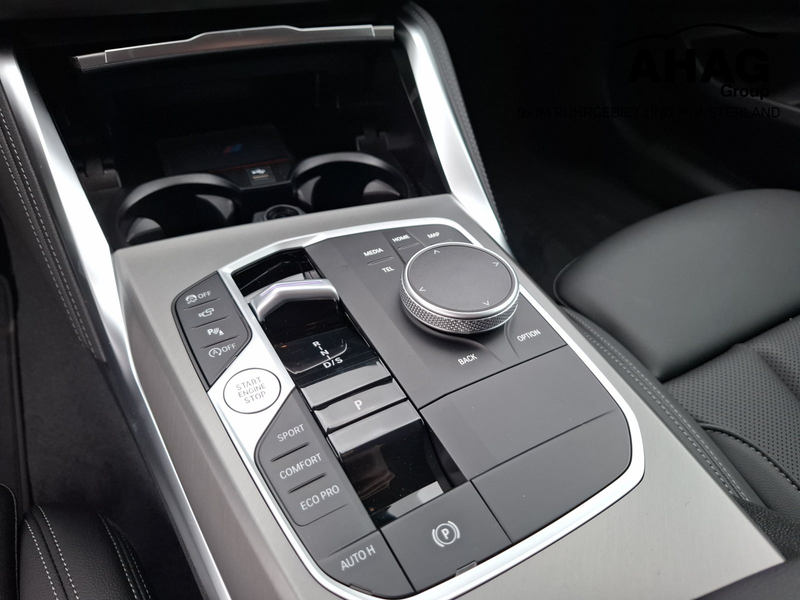 BMW 240 M240i xDrive Coupé — photo 10