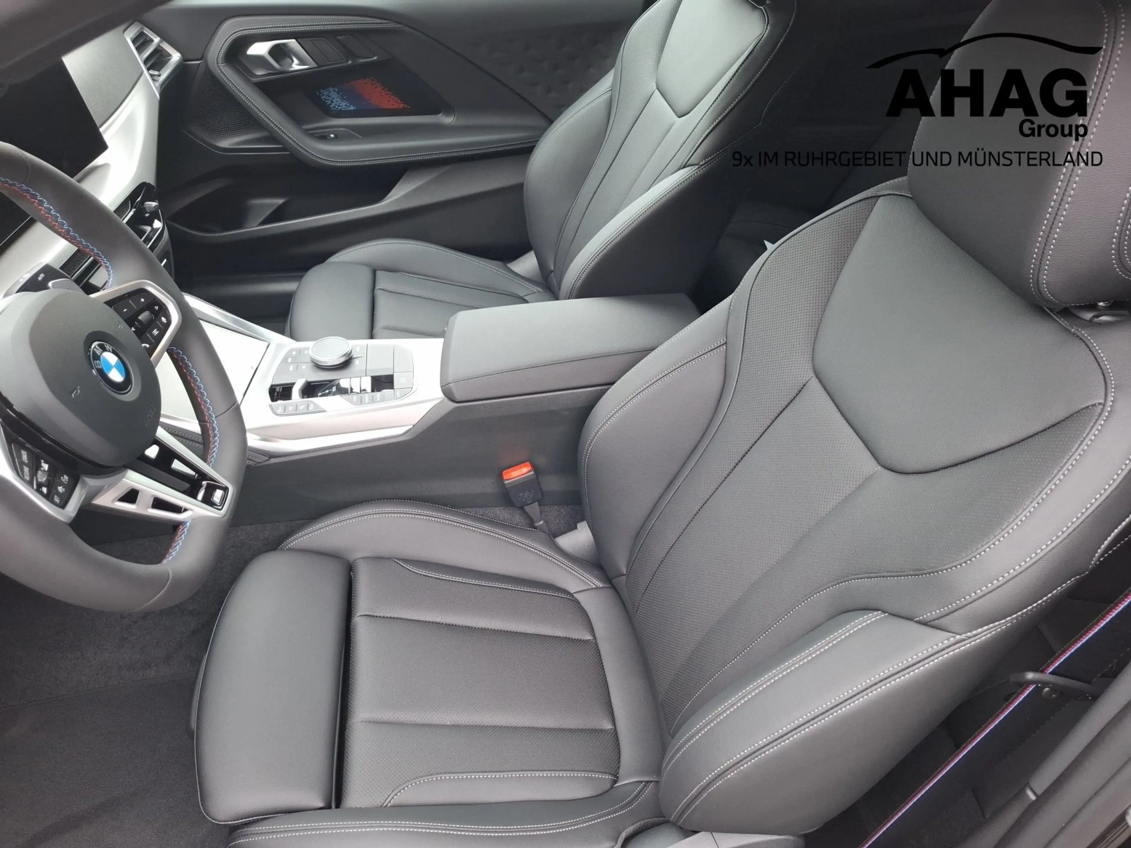 BMW 240 M240i xDrive Coupé — photo 7