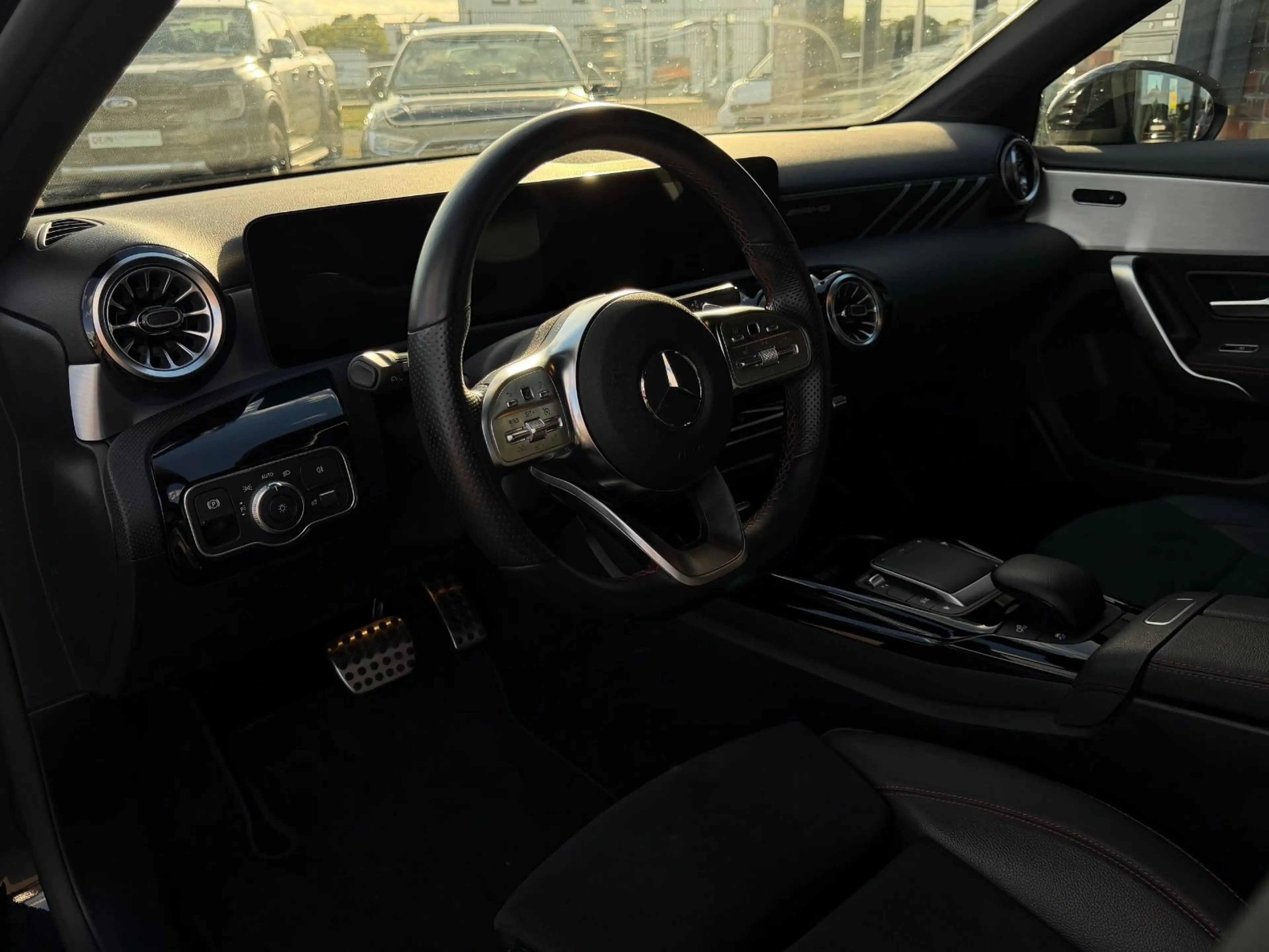 Mercedes-Benz A 35 AMG *4Matic*Night*Kamera*Leder* — photo 15