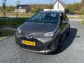 Toyota Yaris Yaris 1.3 VVT-i Aspiration Grijs - thumbnail 1
