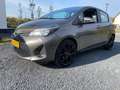 Toyota Yaris Yaris 1.3 VVT-i Aspiration Grijs - thumbnail 2