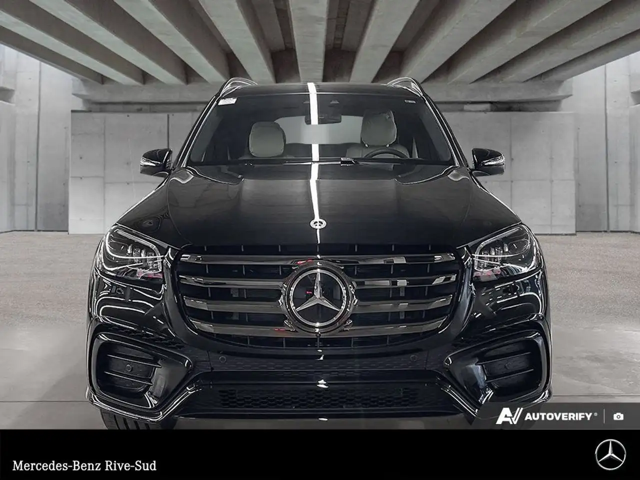 Mercedes-Benz GLS снимка Mercedes-Benz GLS