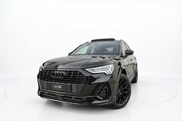 Audi Q3 view 22