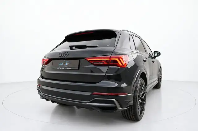 Audi Q3 view 24