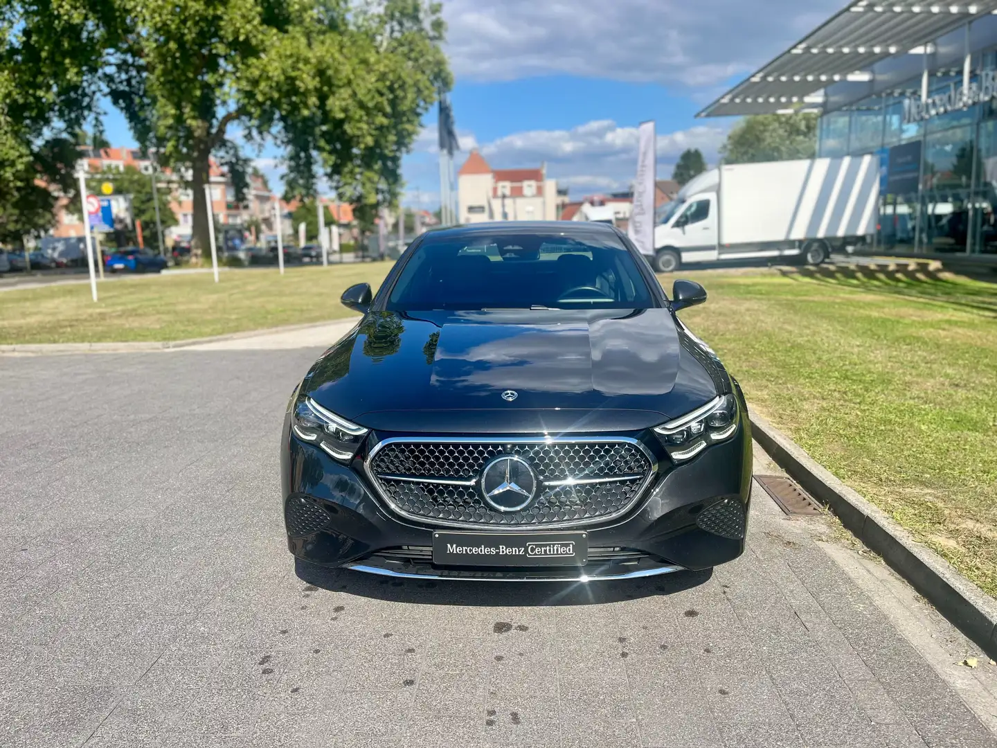 Mercedes-Benz E 200 E 200 Luxury Line - 2