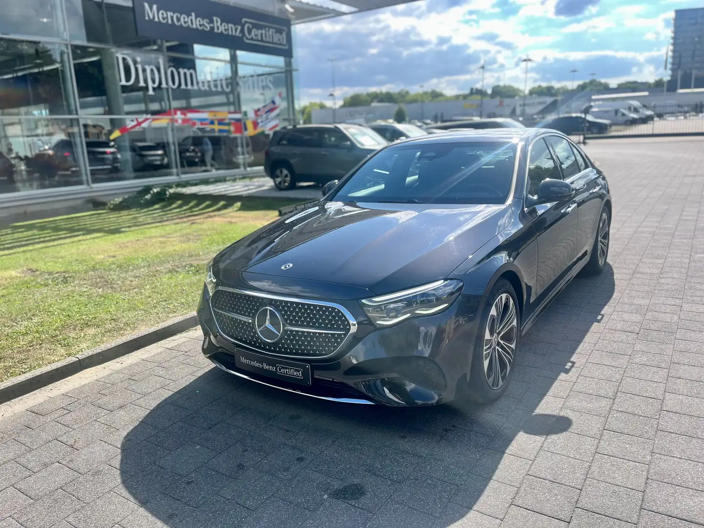 Mercedes-Benz E 200 E 200 Luxury Line - 1