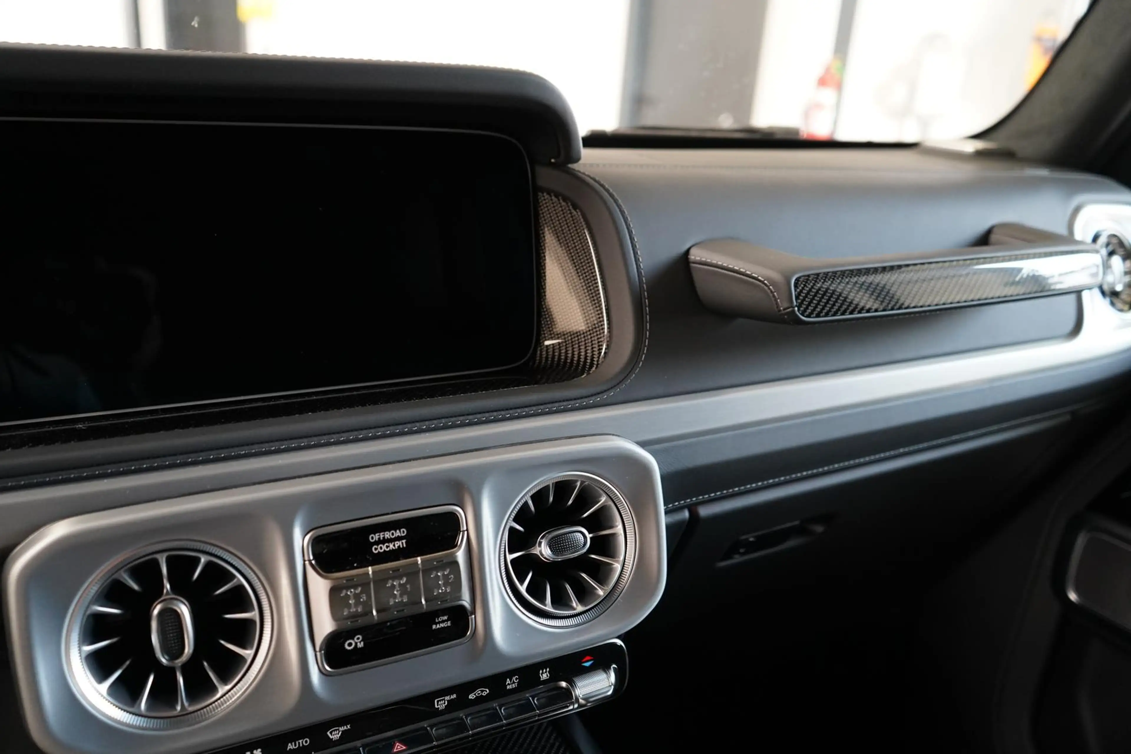 Mercedes-Benz G 63 AMG CARBON SUPERIOR PERFORMANCE — photo 14
