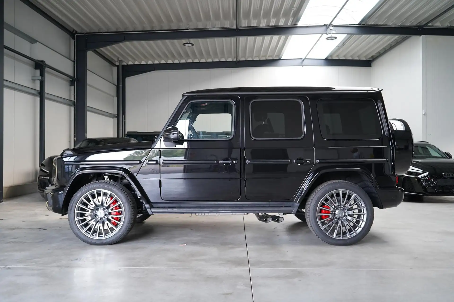 Mercedes-Benz G-Class G 63 AMG 2026 검정 사진 2