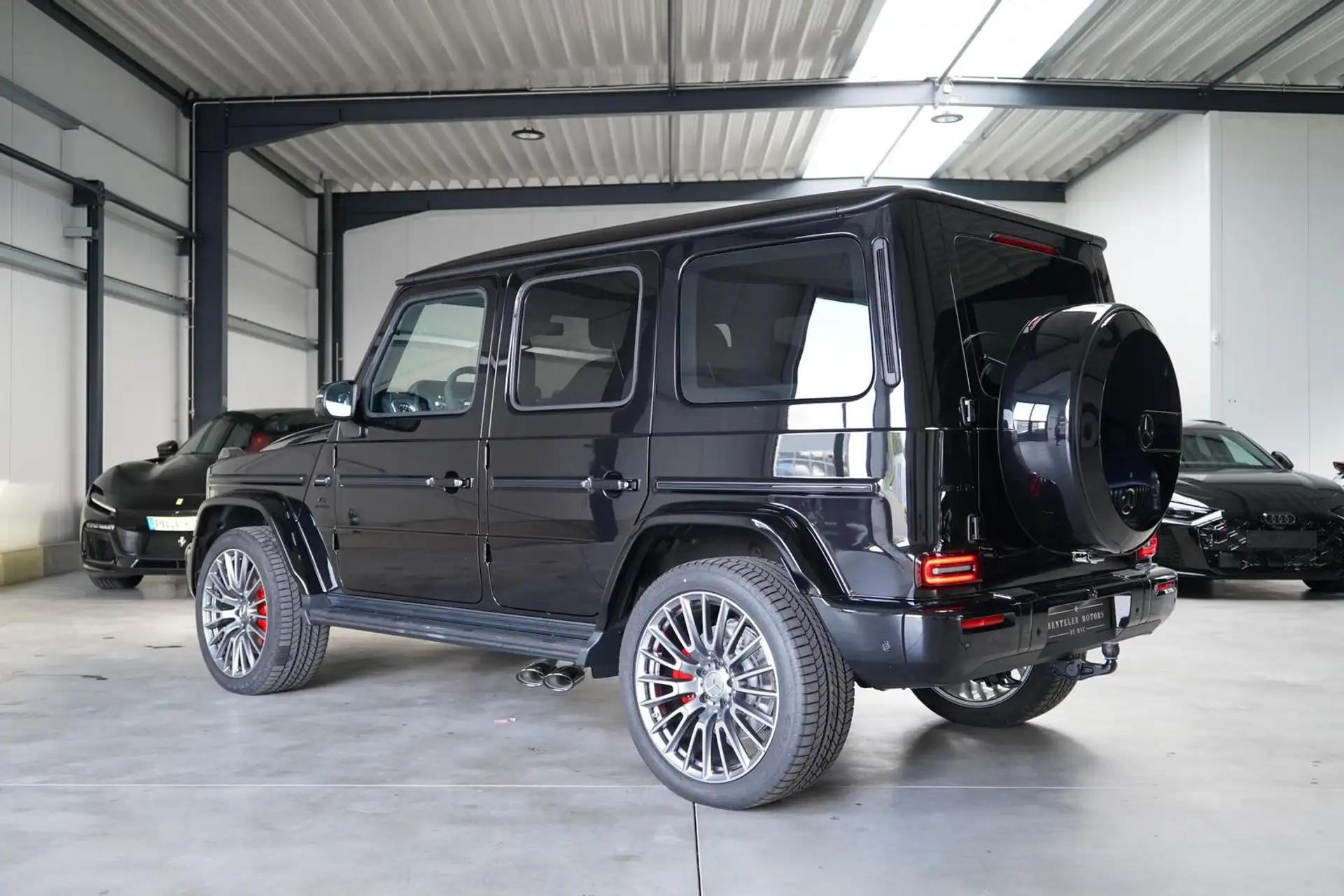 Mercedes-Benz G-Class G 63 AMG 2026 검정 사진 3