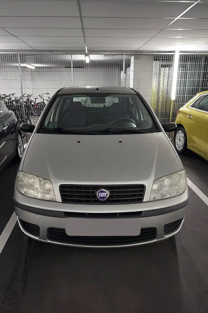 Fiat Punto Punto 1.2 8V Automatik Active Clima Gris - 1