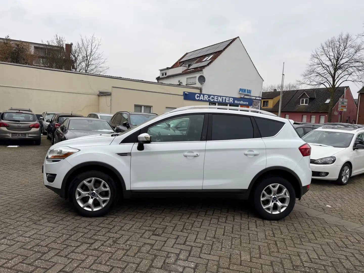 Ford Kuga Champions Edition*NAVI*SHZ*AHK*163PS*AWD** Weiß - 2