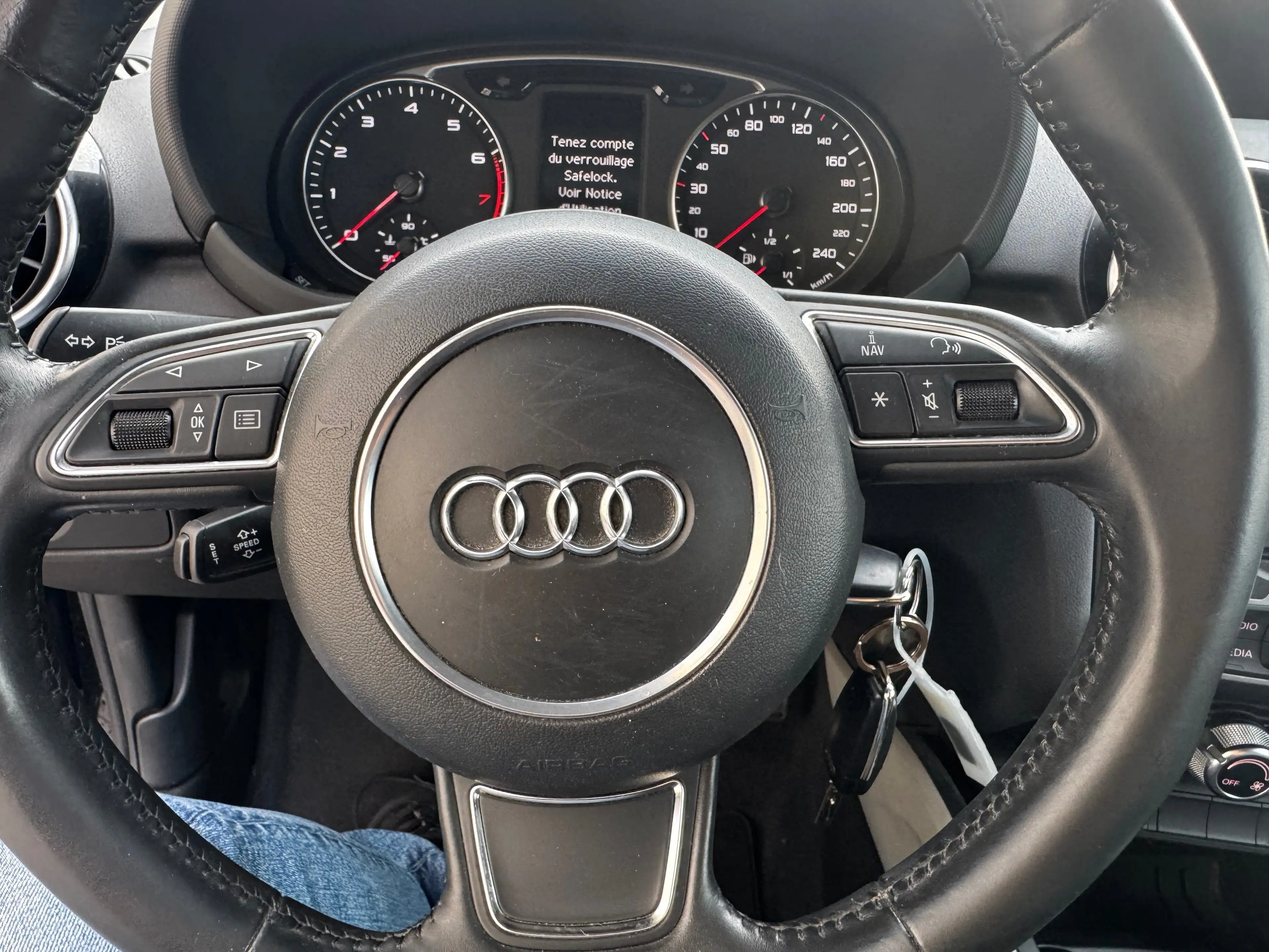 Audi A1 A1 1.4 TFSI  S line garantie 1 an — photo 13