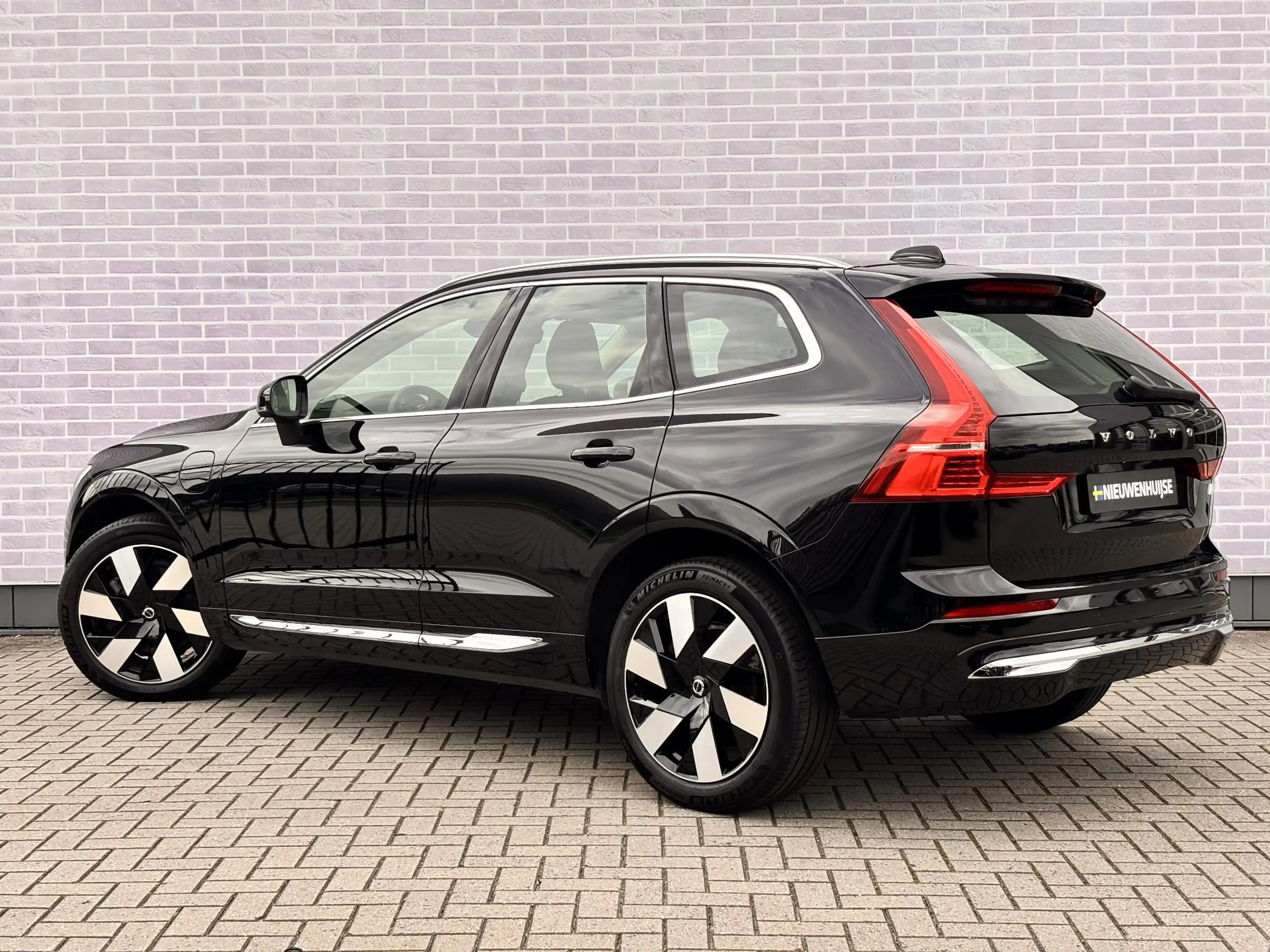 Volvo XC60 Plug-in Hybrid T6 AWD Ultimate Bright | Long Range — photo 3