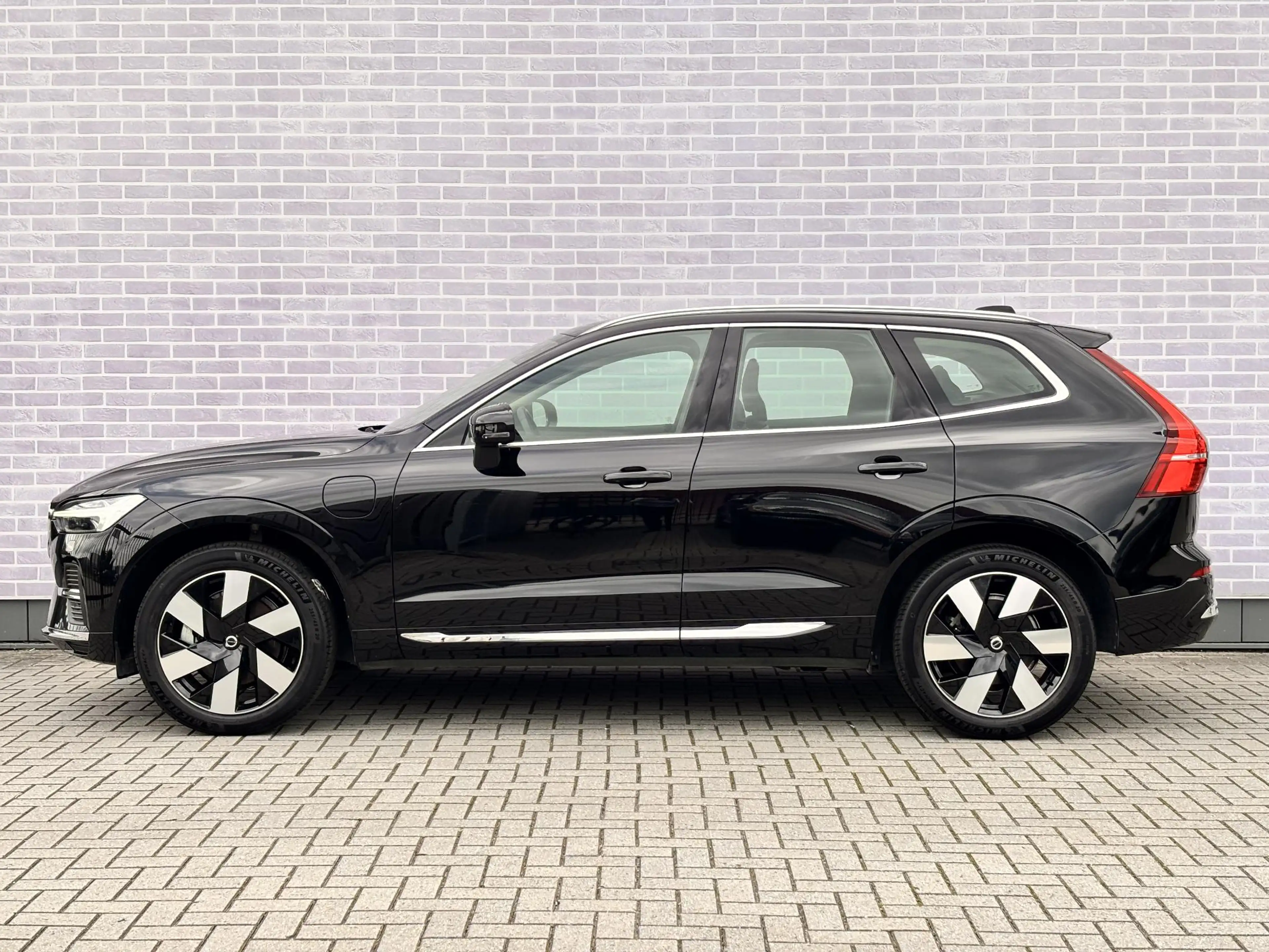 Volvo XC60 Plug-in Hybrid T6 AWD Ultimate Bright | Long Range — photo 2