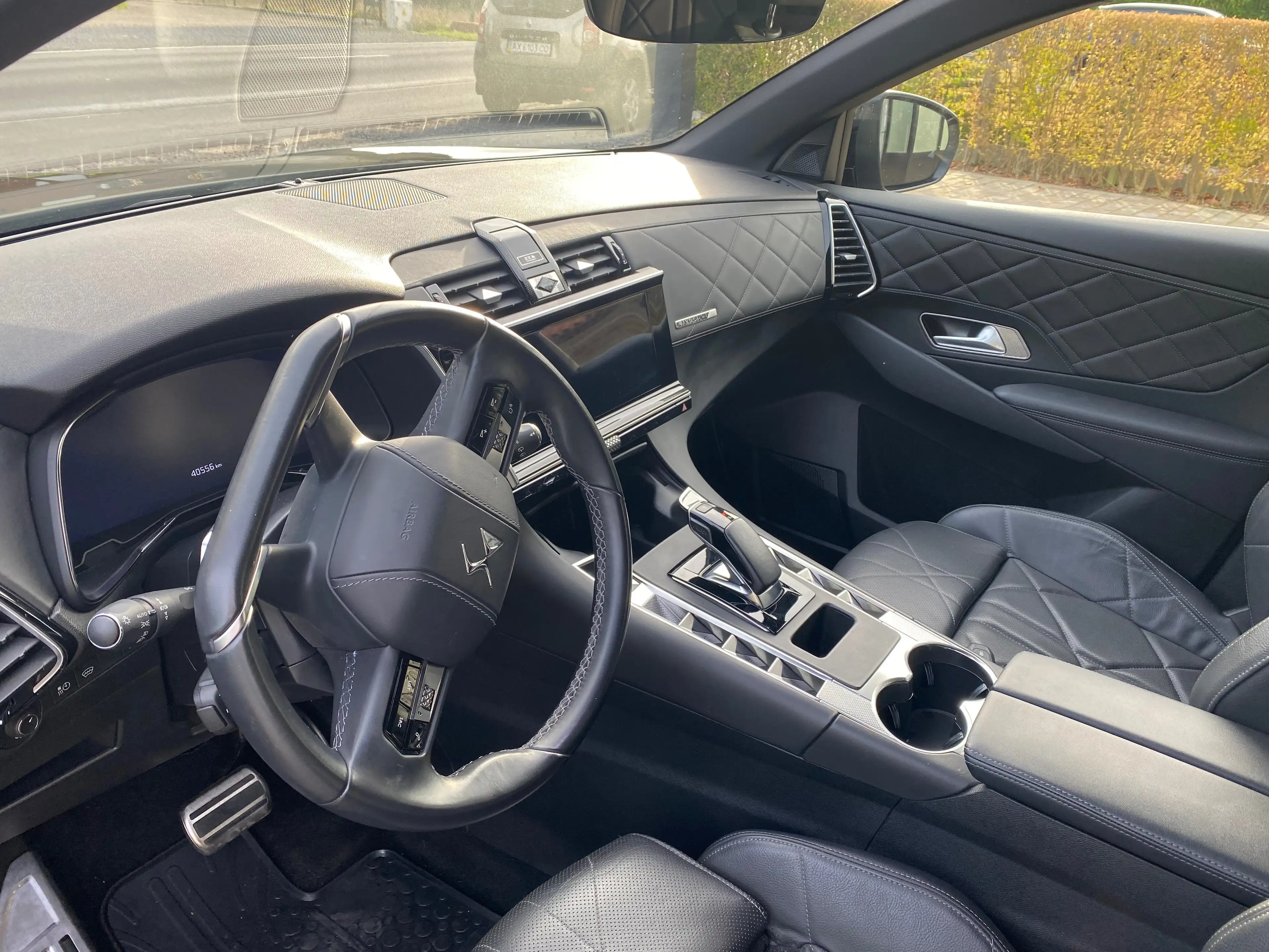 DS Automobiles DS 7 Crossback PHEV 1.6 E-TENSE 4x4 Rivoli (220 kW) — photo 11