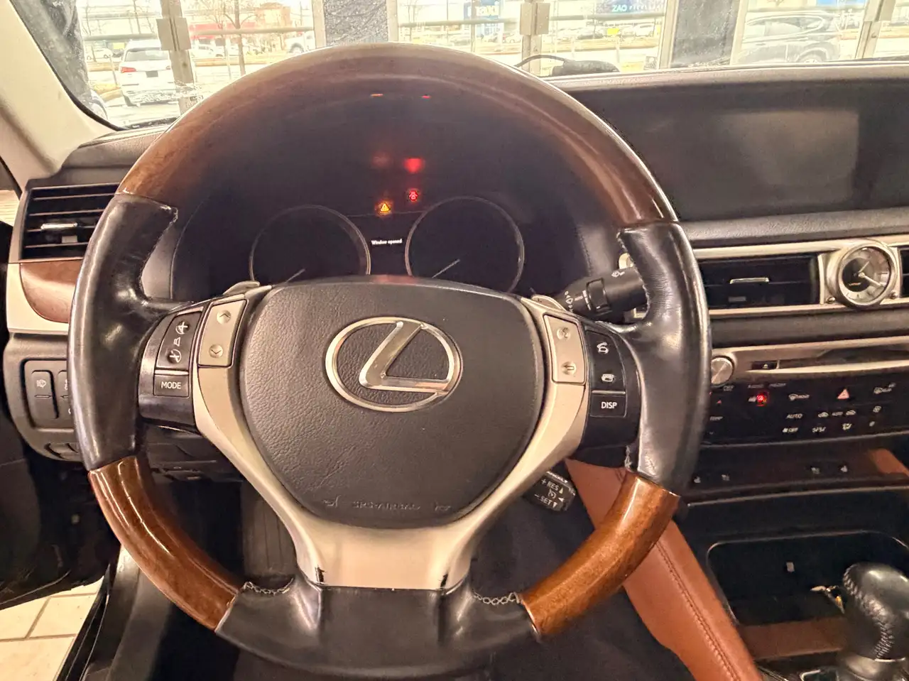 Lexus GS снимка Lexus GS