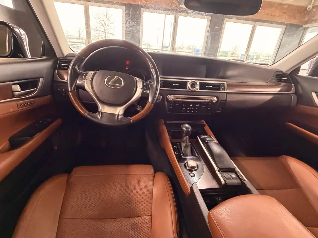 Lexus GS снимка Lexus GS