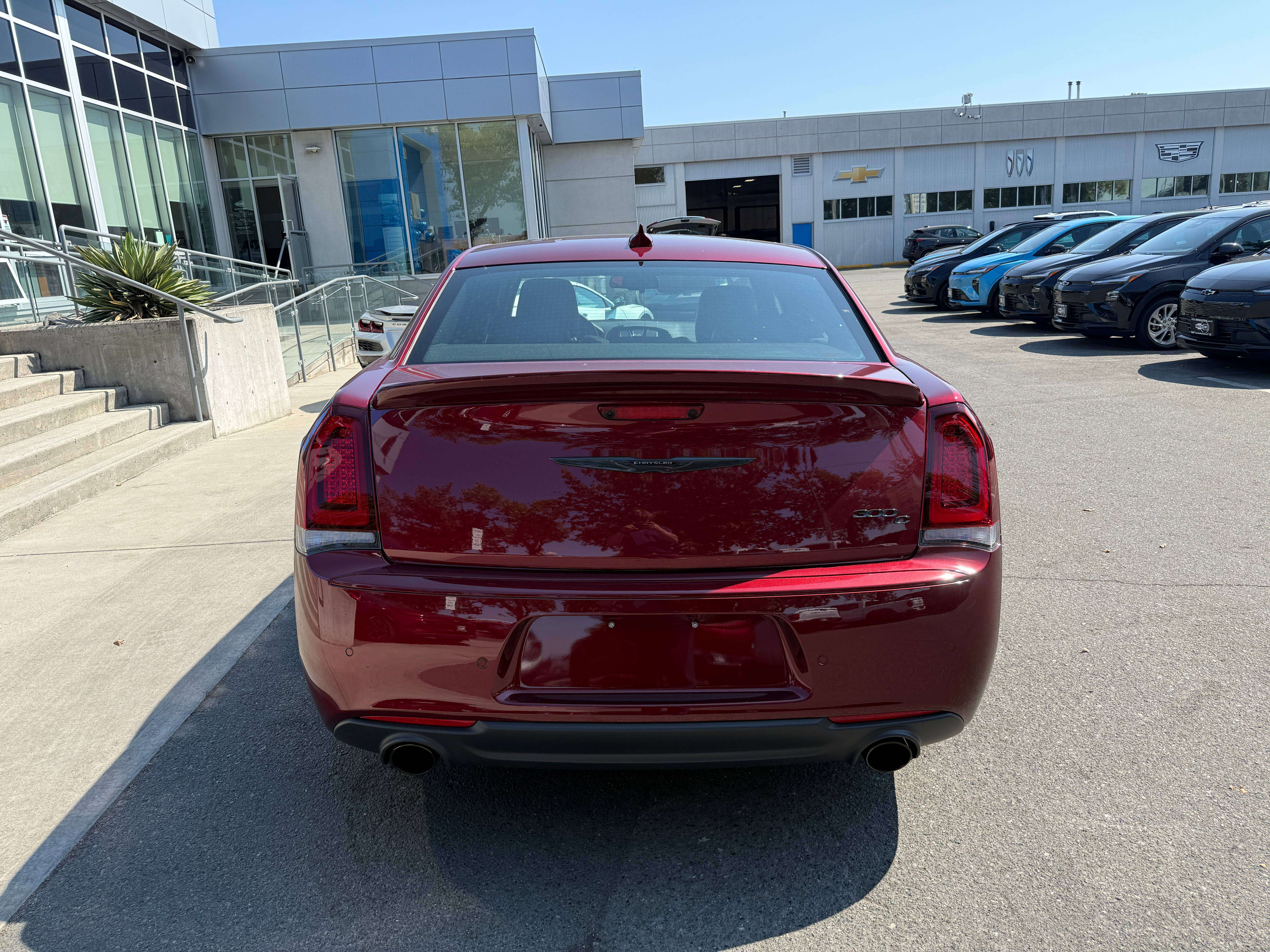 2023 Chrysler 300 300C — снимка 1