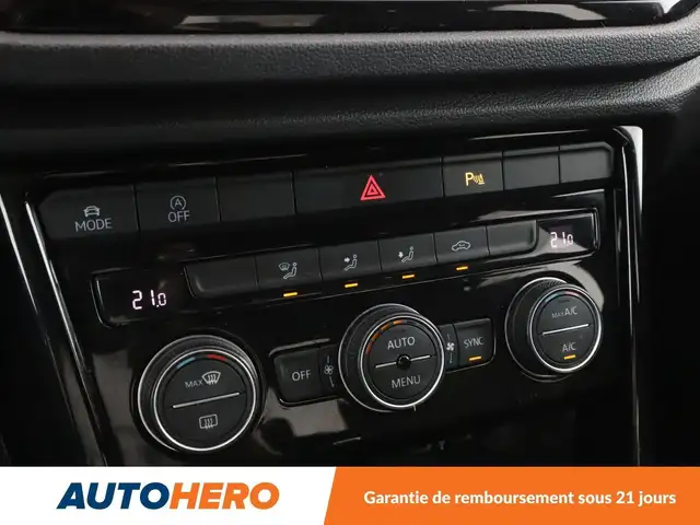 Volkswagen T-Roc view 27