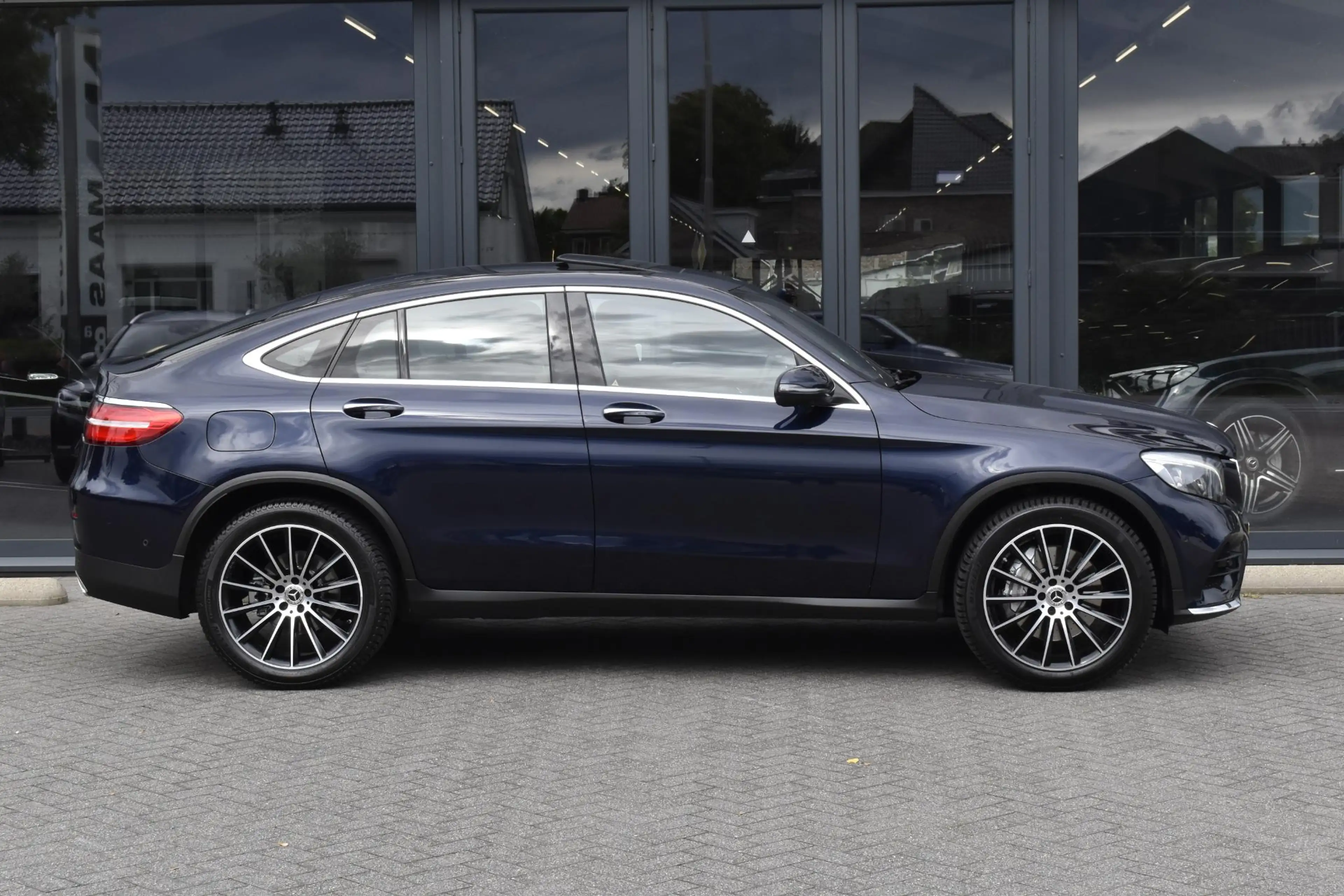 Mercedes-Benz GLC 250 Coupé 4MATIC Premium Plus — photo 7