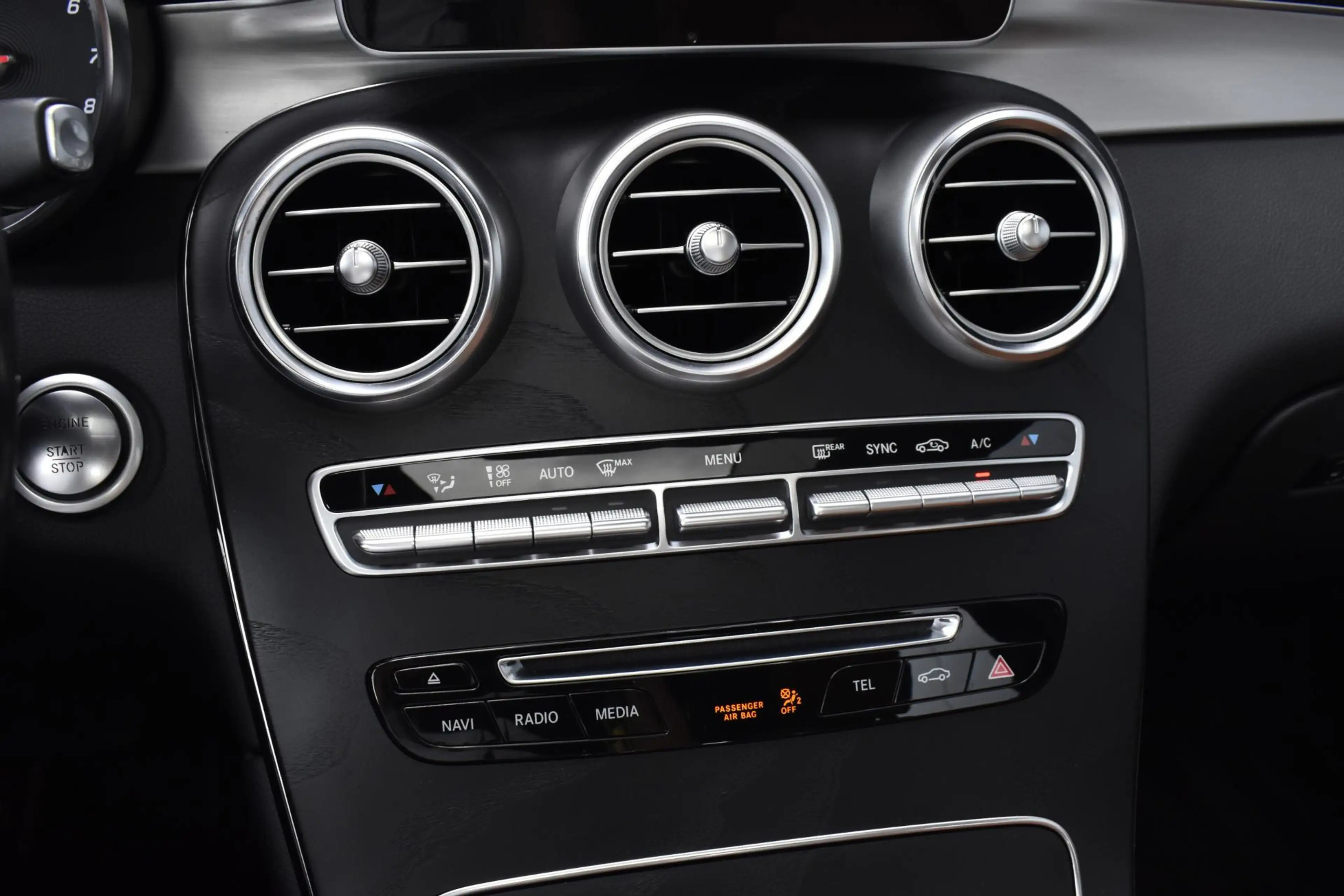 Mercedes-Benz GLC 250 Coupé 4MATIC Premium Plus — photo 13