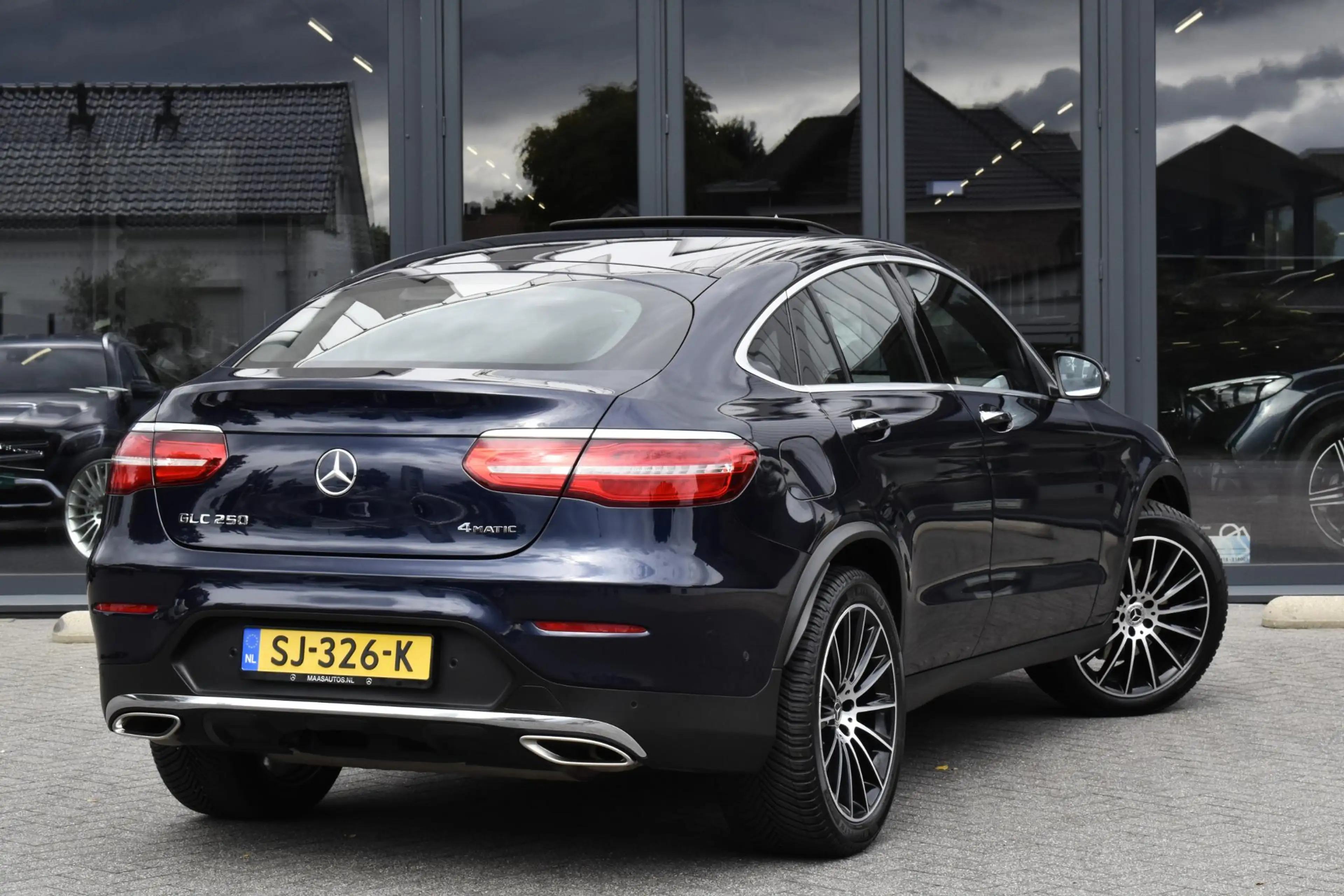 Mercedes-Benz GLC 250 Coupé 4MATIC Premium Plus — photo 6