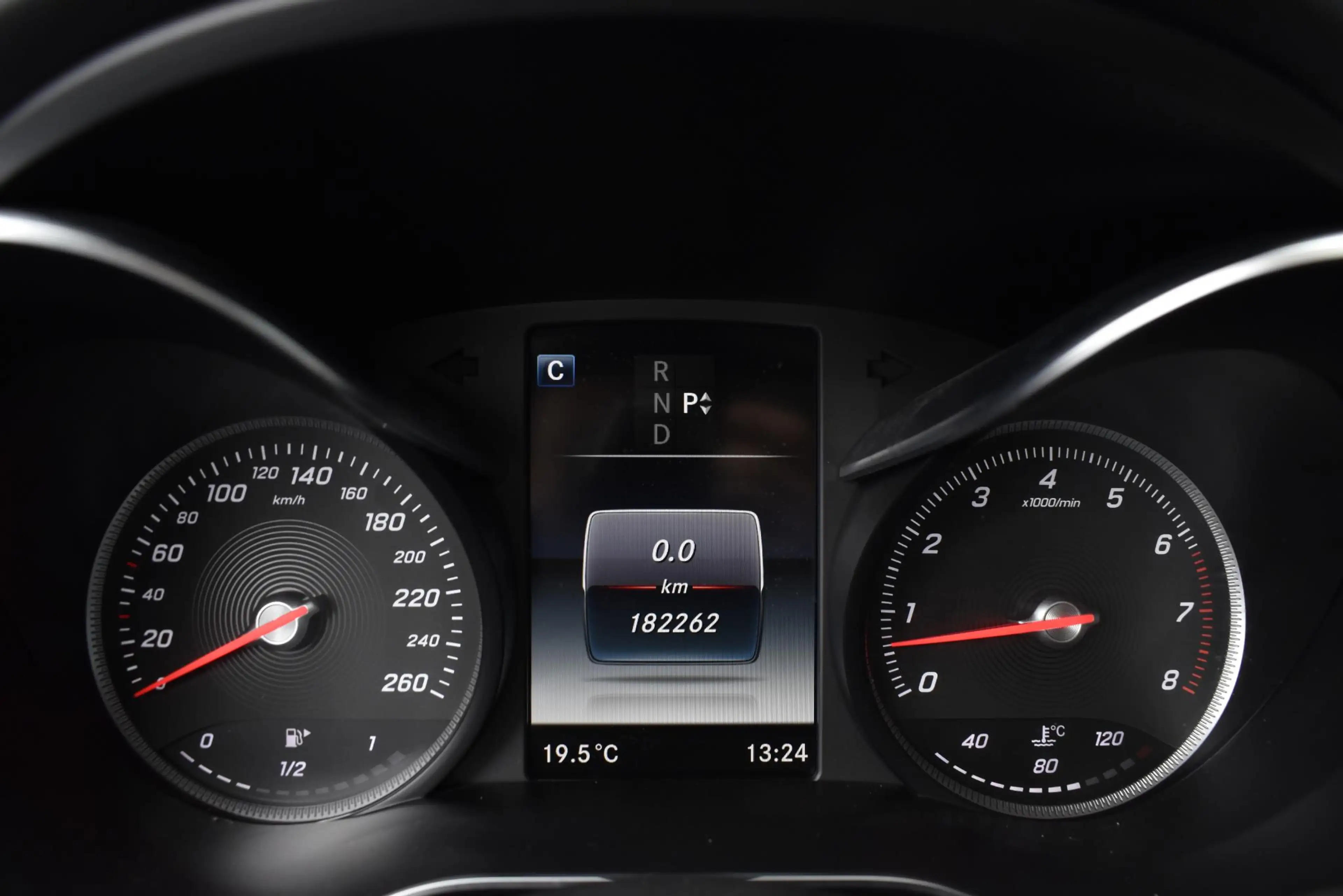 Mercedes-Benz GLC 250 Coupé 4MATIC Premium Plus — photo 20