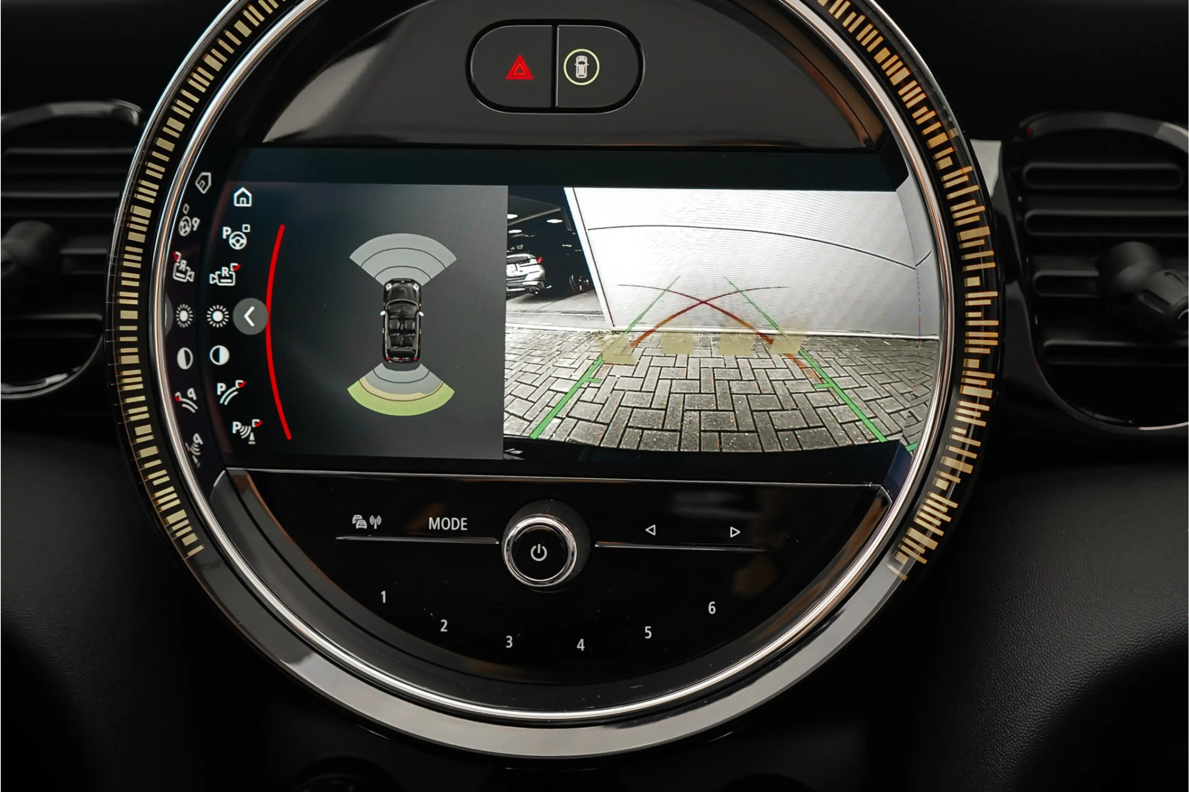 MINI John Cooper Works Cabrio Mini 2.0 HUD H&K ACC Stuurwielverw Camera 18" — photo 26