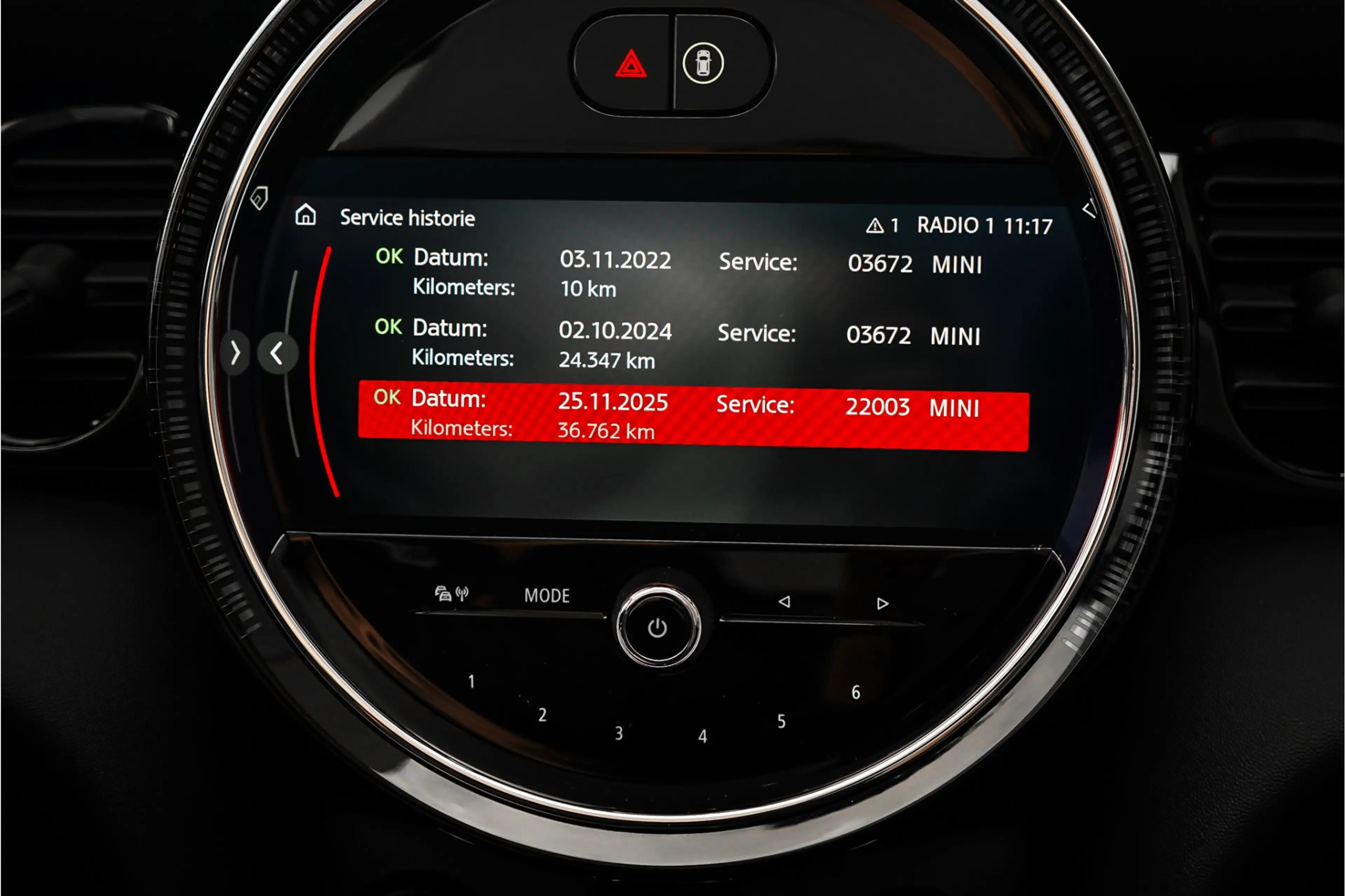 MINI John Cooper Works Cabrio Mini 2.0 HUD H&K ACC Stuurwielverw Camera 18" — photo 29