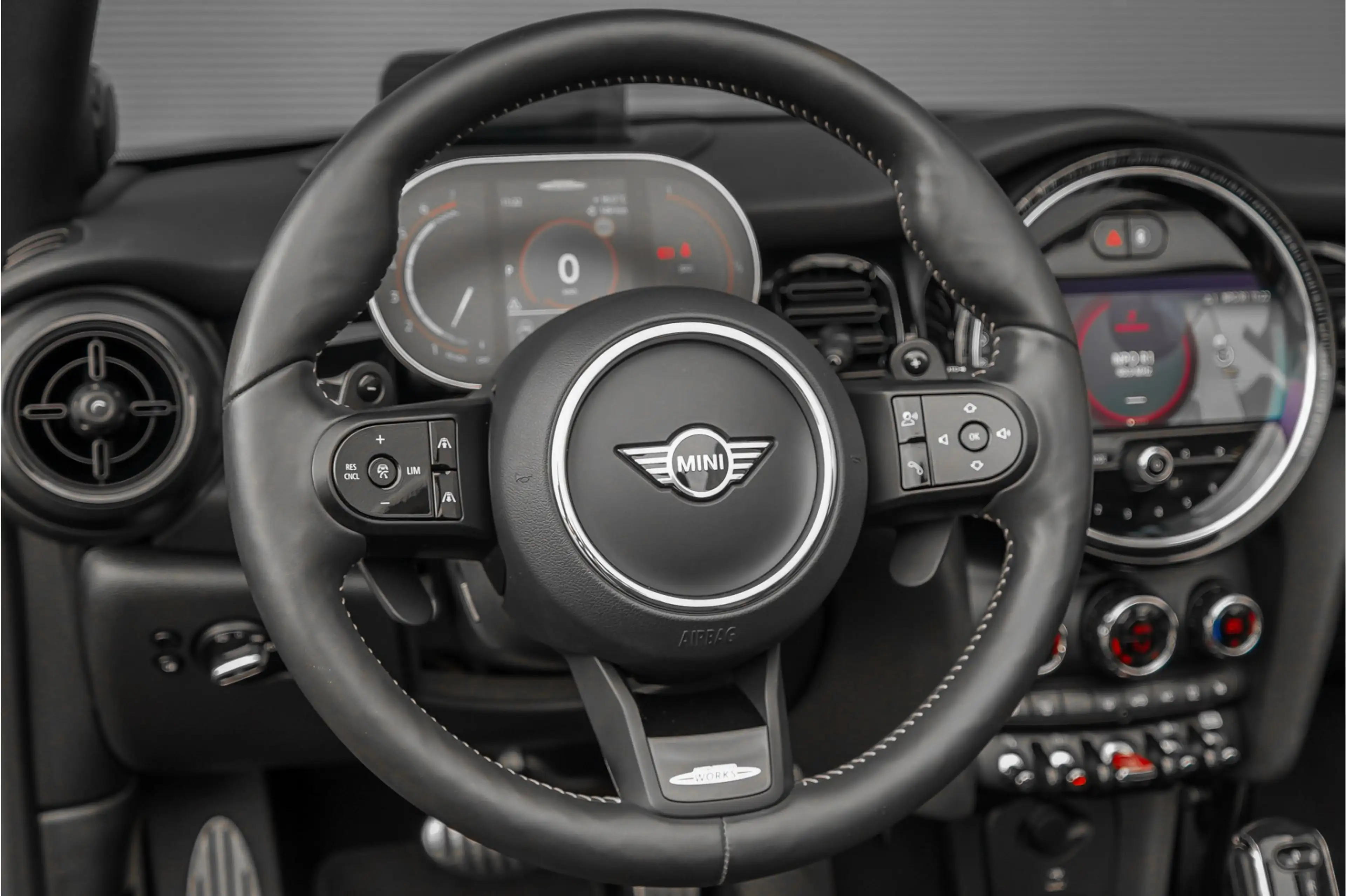 MINI John Cooper Works Cabrio Mini 2.0 HUD H&K ACC Stuurwielverw Camera 18" — photo 21