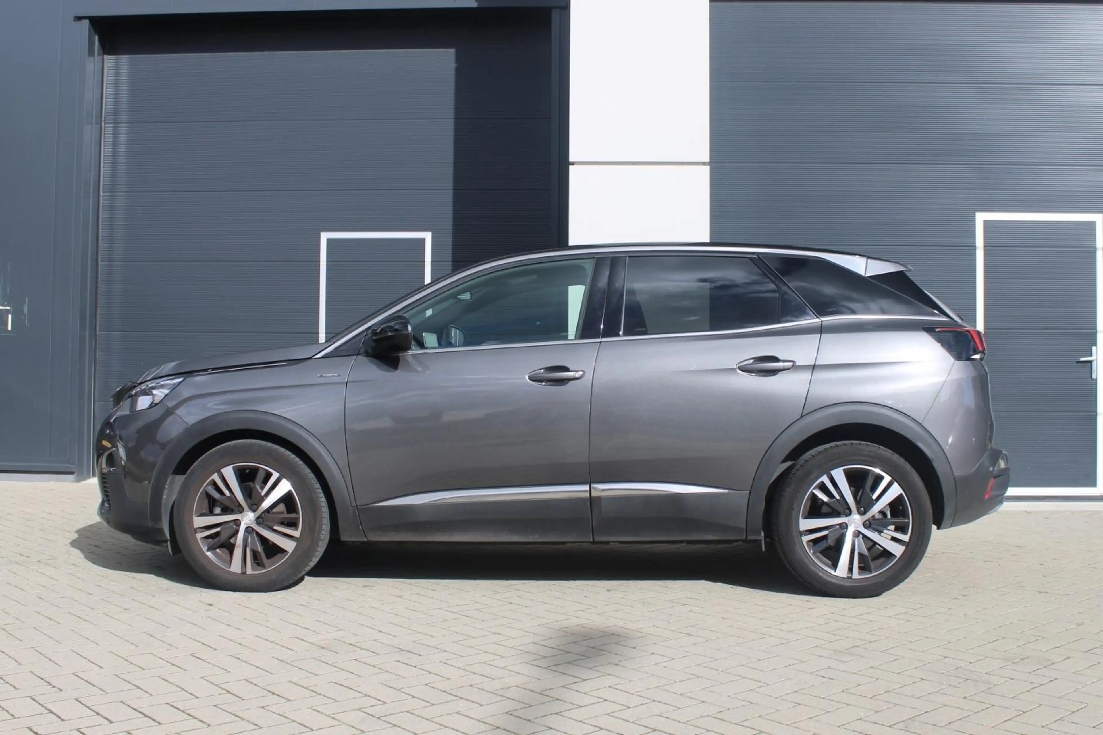 Peugeot 3008 1.2 PureTech GT Line Keyless|LED|Carplay|Camera — photo 9