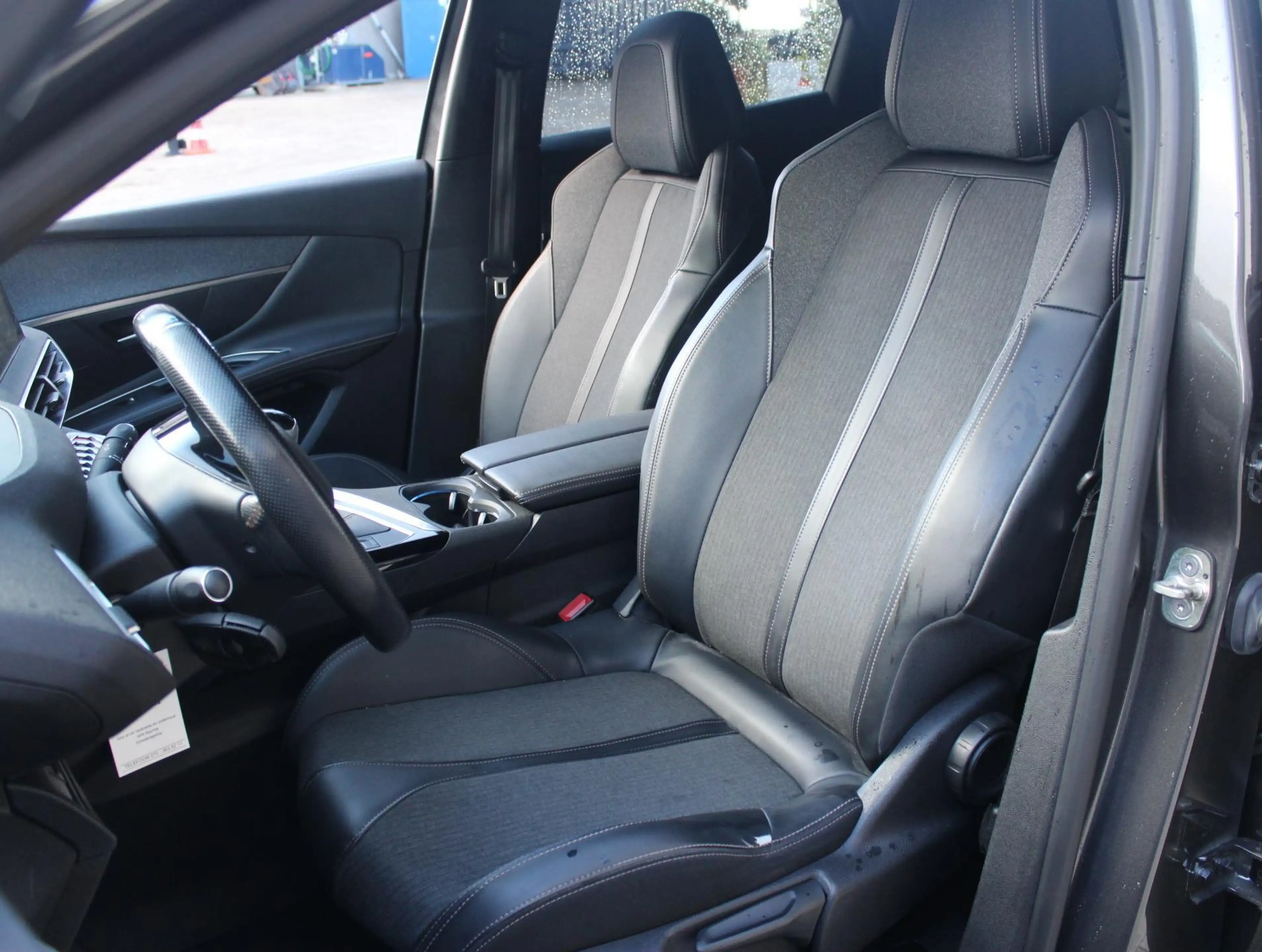 Peugeot 3008 1.2 PureTech GT Line Keyless|LED|Carplay|Camera — photo 14