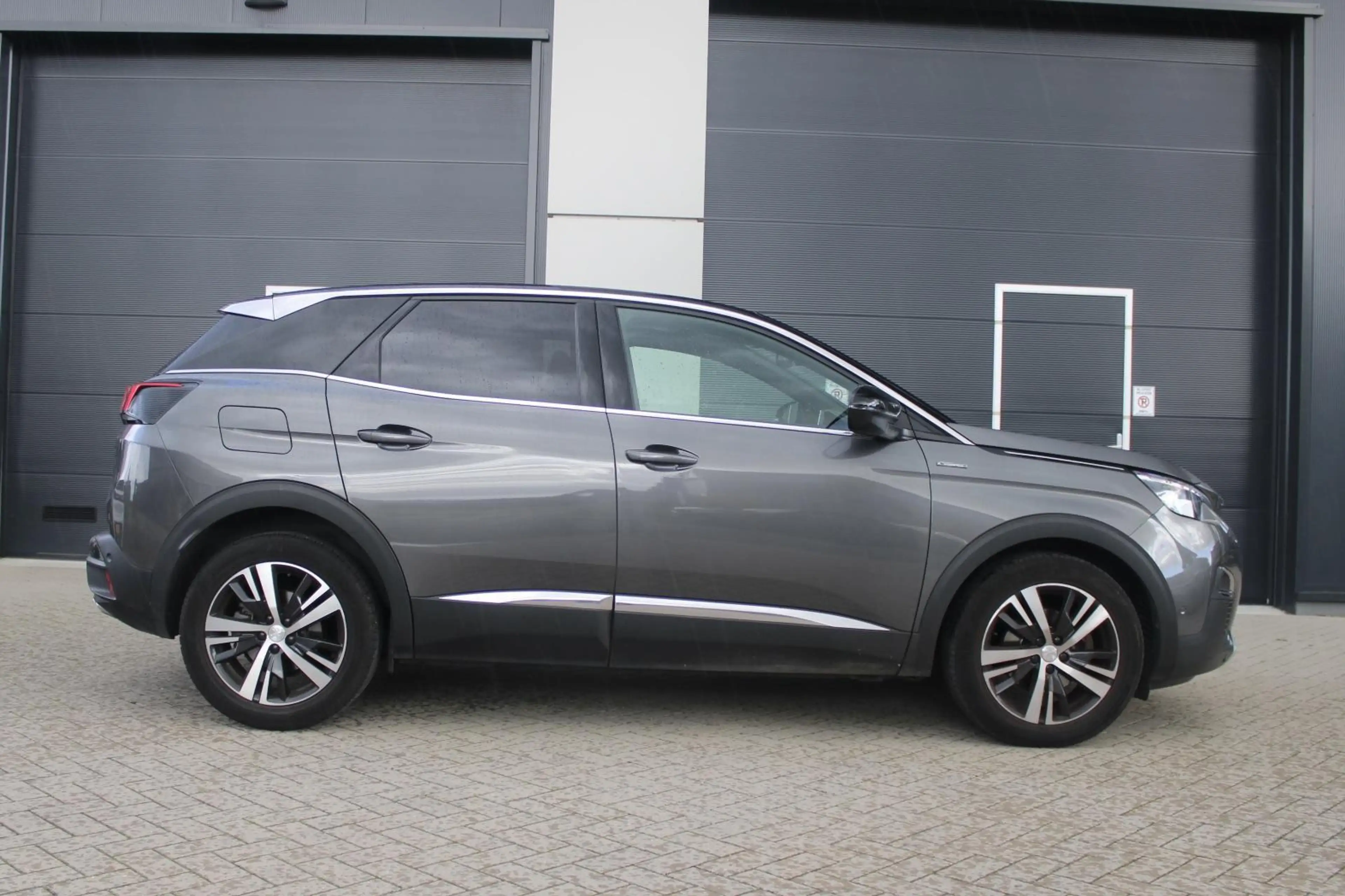 Peugeot 3008 1.2 PureTech GT Line Keyless|LED|Carplay|Camera — photo 6