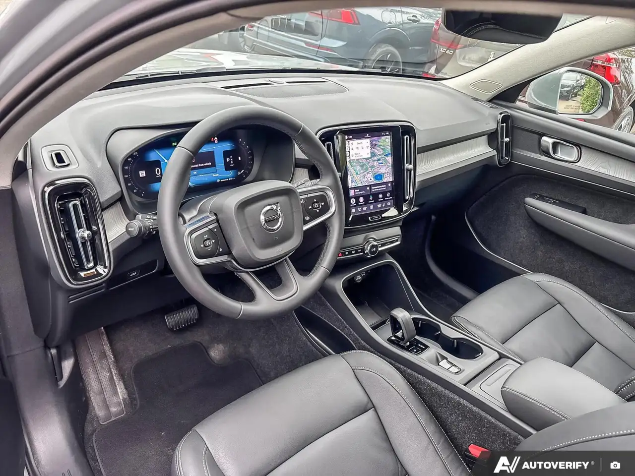Volvo XC40 снимка Volvo XC40