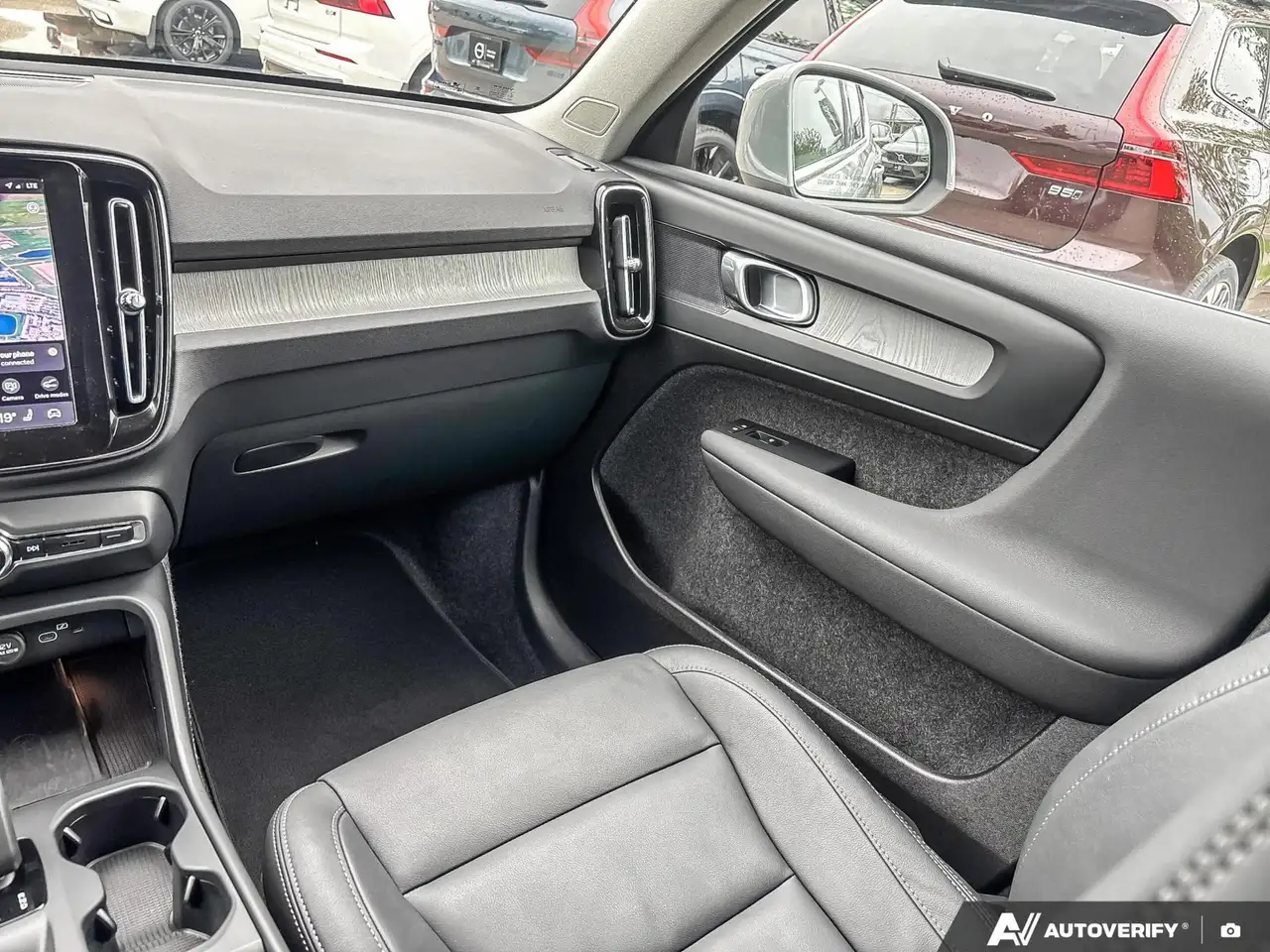 Volvo XC40 снимка Volvo XC40