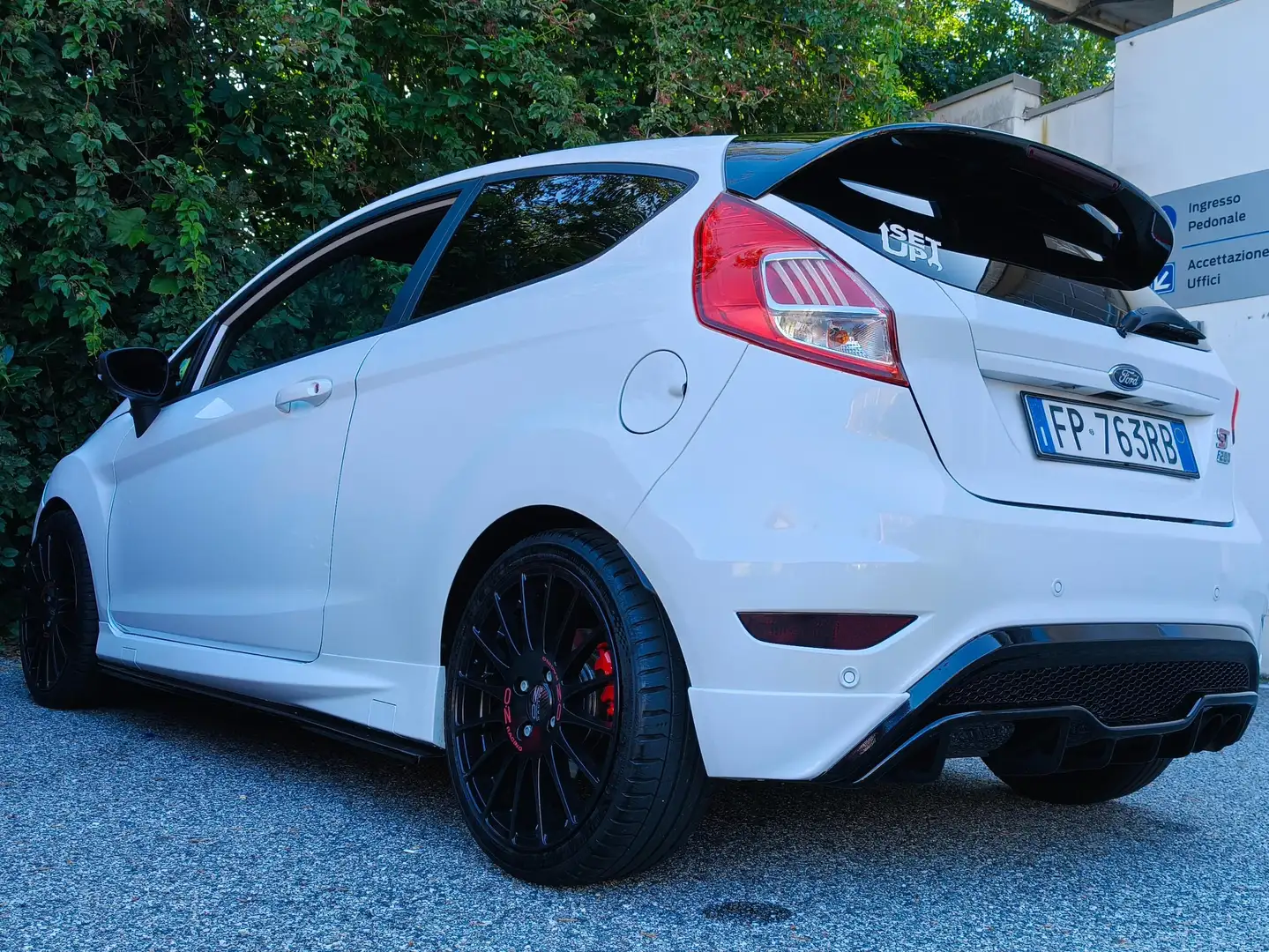 Ford Fiesta St200 Blanco - 2