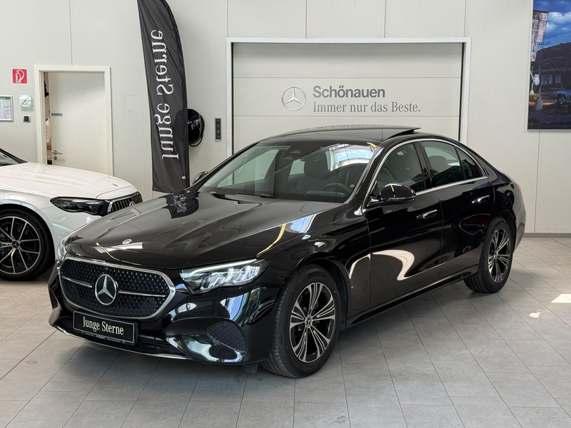Mercedes-Benz E 220 d AVANTGARDE ADV.+18"+PANORAMA+WINTERPAKET — photo 2