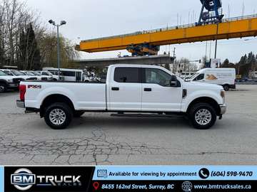 XLT / Crew Cab / 8 Ft Long Box / 4x4